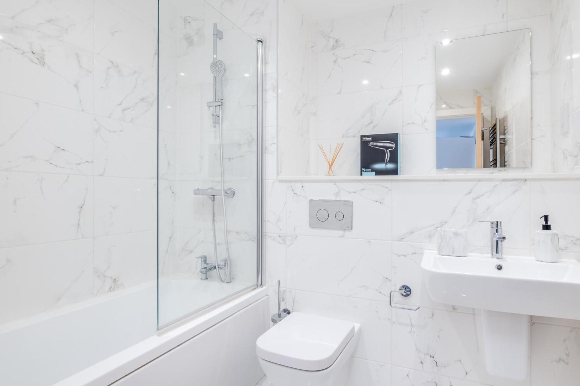 Broadway Mailbox Luxury New 1 Bed Apartment With Free Parking Birmingam Exterior foto